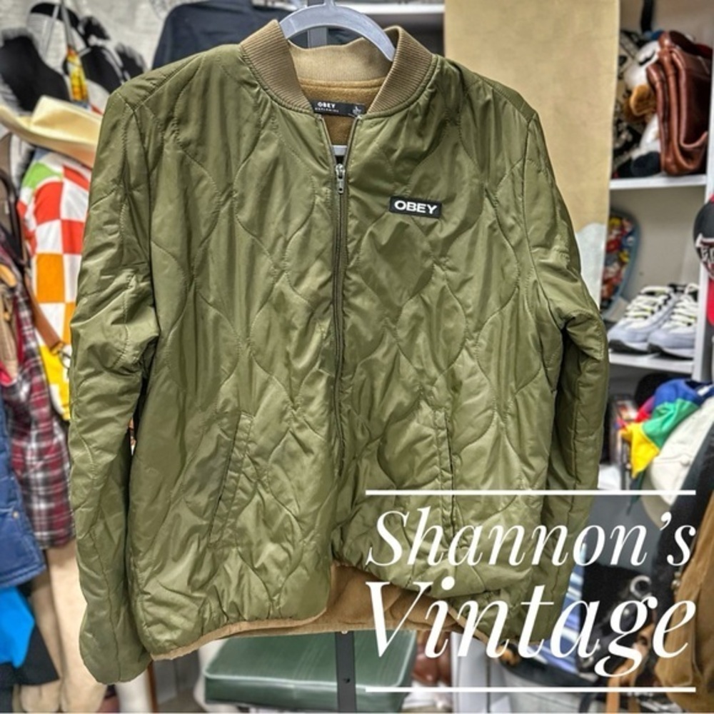 Obey quilted sz large bomber jacket A26